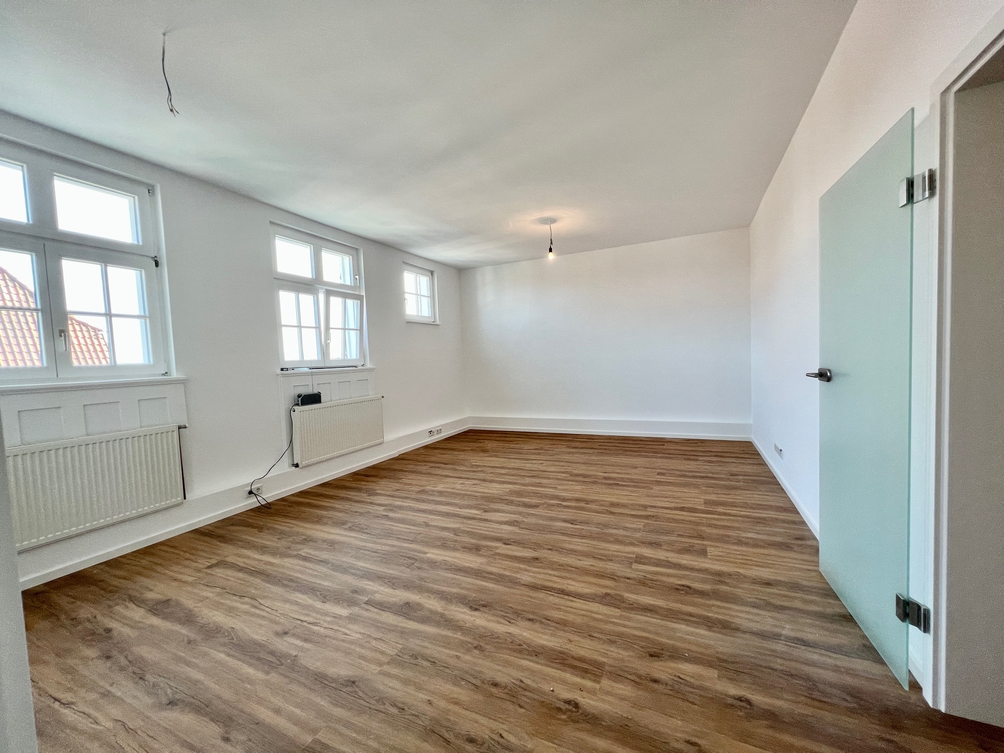 Vermietet! 4 Zimmer-Altbau-Wohnung mit neuer Einbauküche und Gartennutzung! bei Degenhardt Immobilien