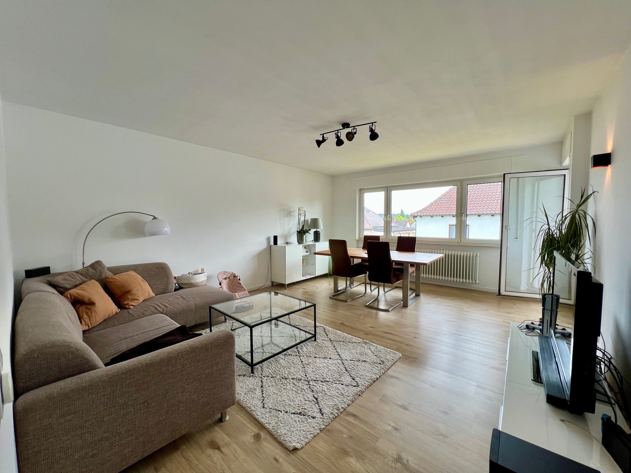 Helle Wohnung mit Südbalkon in zentraler Reinheimer Wohnlage! bei Degenhardt Immobilien