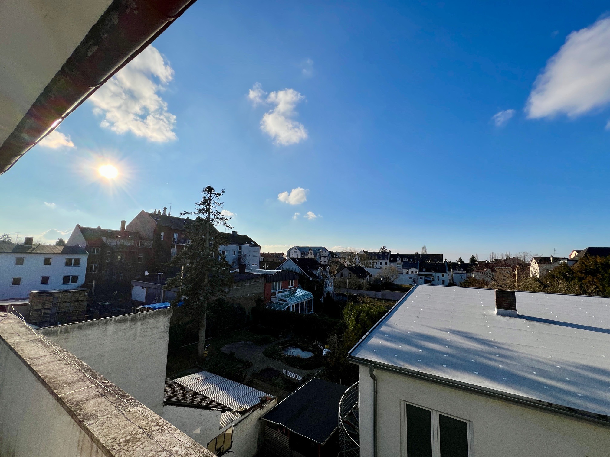 Bessungen - Helle 2 Zimmerwohnung mit Balkon - Ideal für Singles oder Pärchen! bei Degenhardt Immobilien